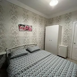 2к велика васильківська 118, палац україна Апартаменты
